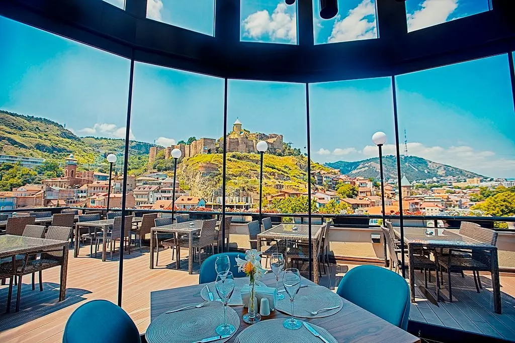 تیفلیس پالاس تفلیس